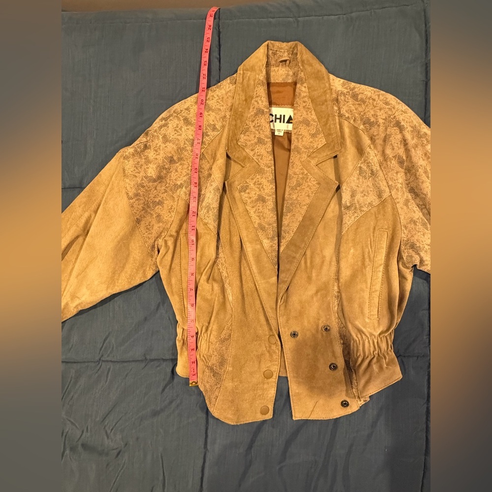 Vintage CHIA Genuine Leather Cropped Jacket Tan Snakeskin Detail Size M - Picture 6 of 6